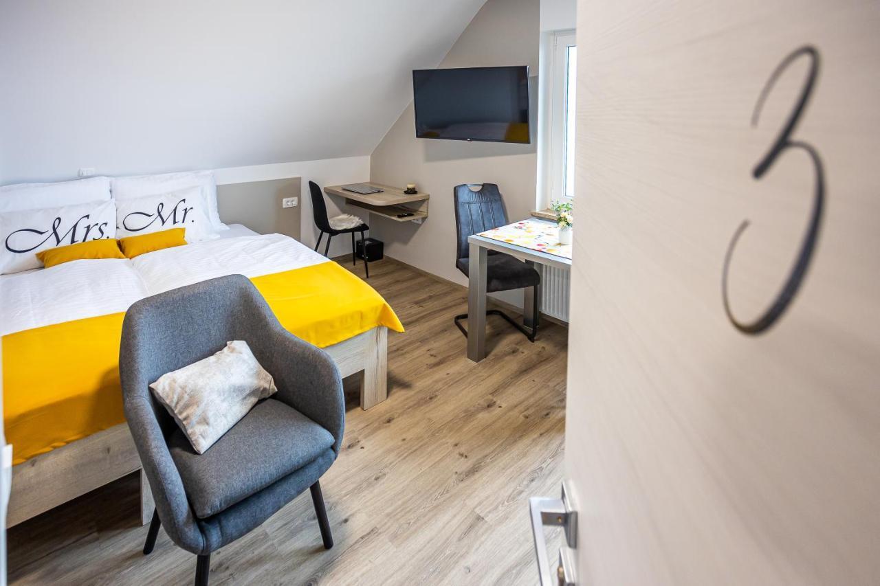 Apartmaji Pr Smolet Skofja Loka ภายนอก รูปภาพ