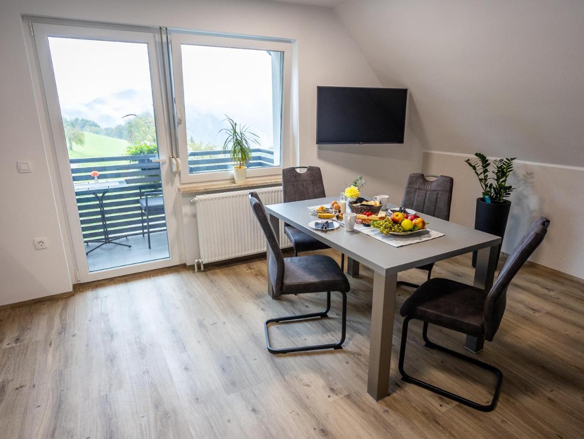 Apartmaji Pr Smolet Skofja Loka ภายนอก รูปภาพ